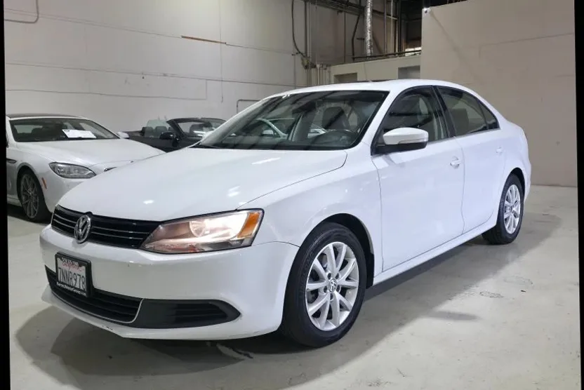 2014 Volkswagen Jetta SE photo 1