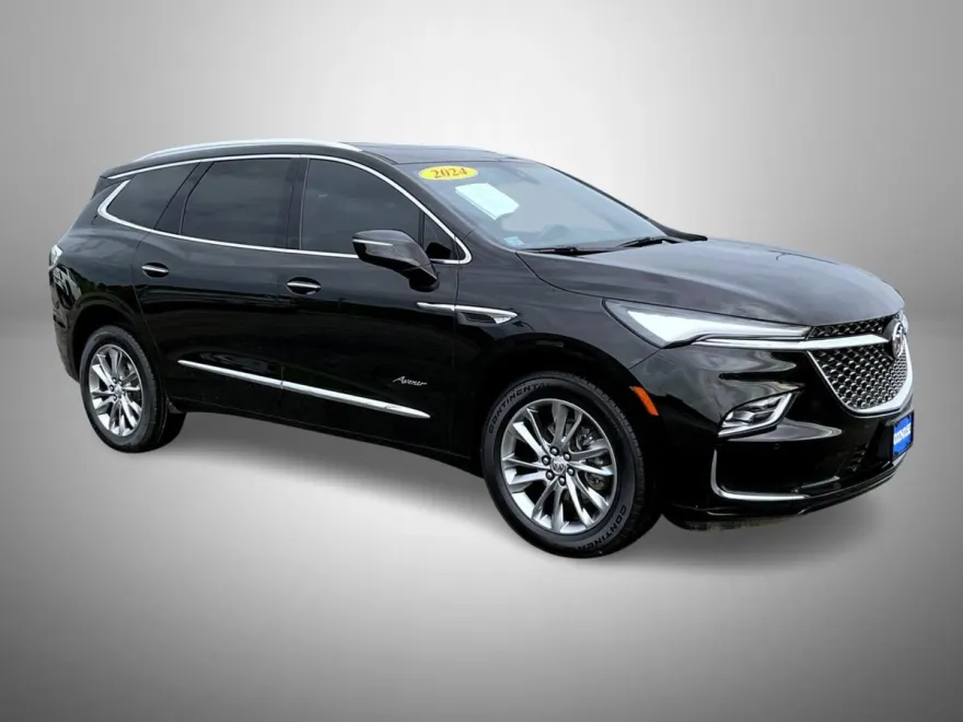 2024 Buick Enclave Avenir photo 1