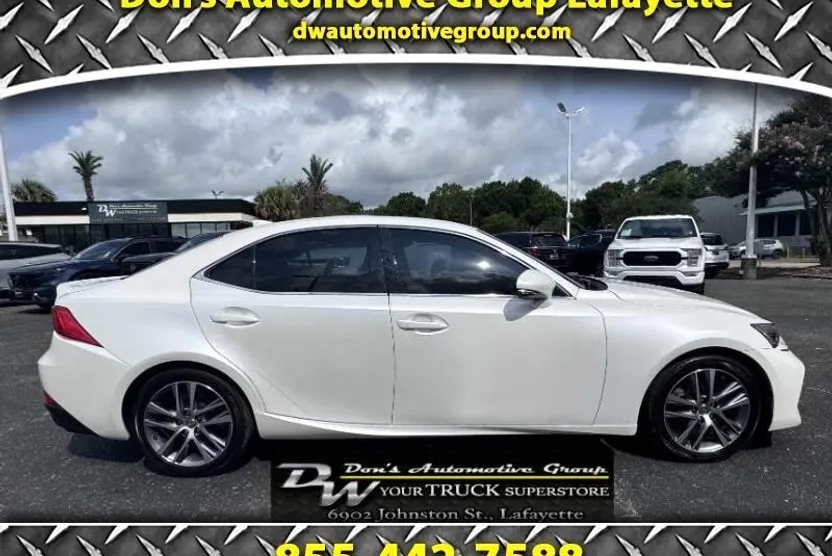 2020 Lexus IS 300 photo 1