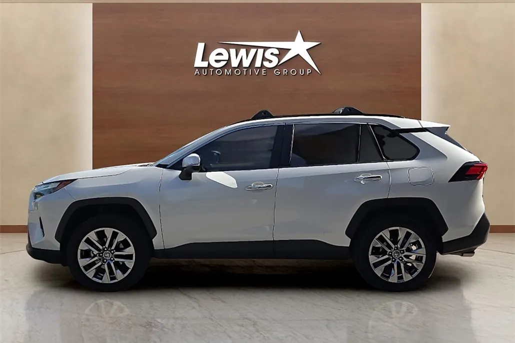 2024 Toyota RAV4 Limited photo 1