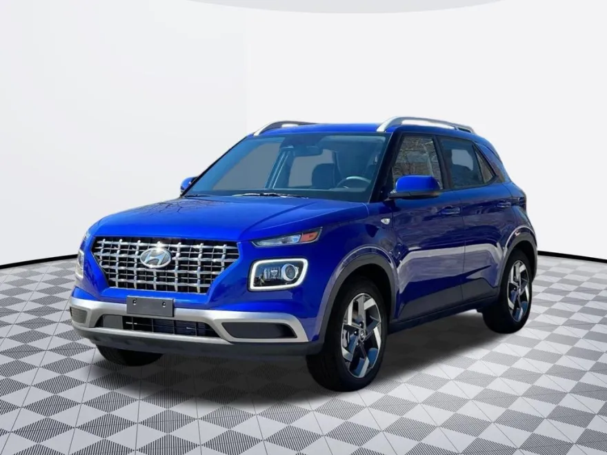 2025 Hyundai Venue Limited photo 1