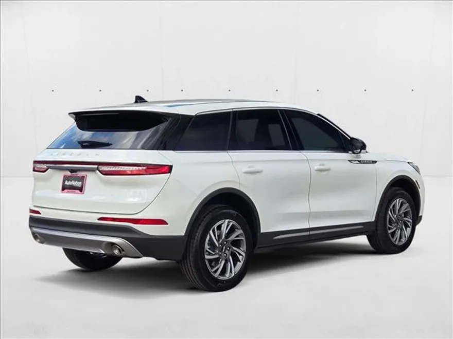 2025 Lincoln Corsair Premiere photo 1