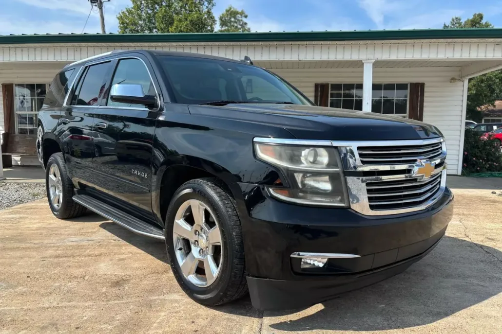 2017 Chevrolet Tahoe Premier photo 1