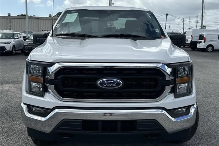 2023 Ford F-150 XLT photo 1