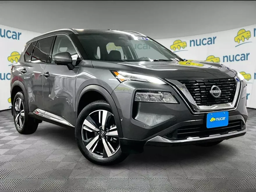 2023 Nissan Rogue SL photo 1