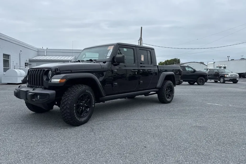 2021 Jeep Gladiator Willys photo 1