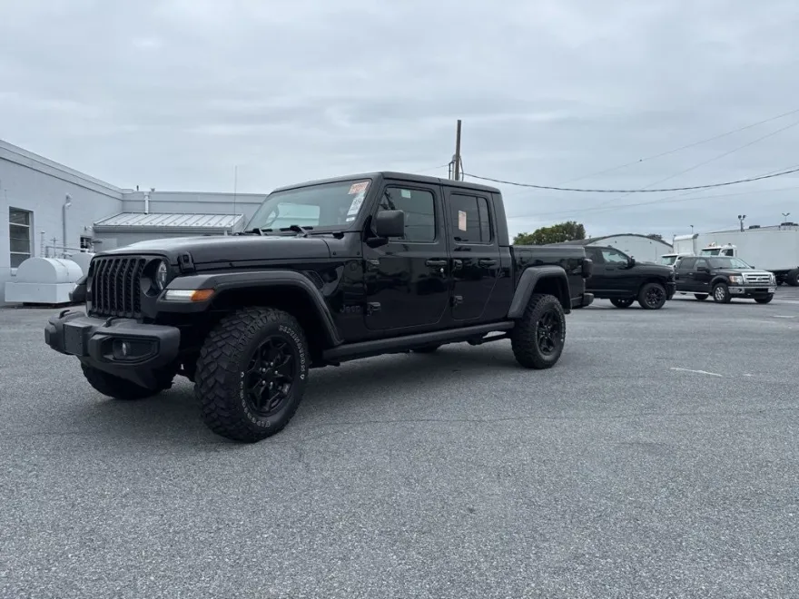 2021 Jeep Gladiator Willys photo 1