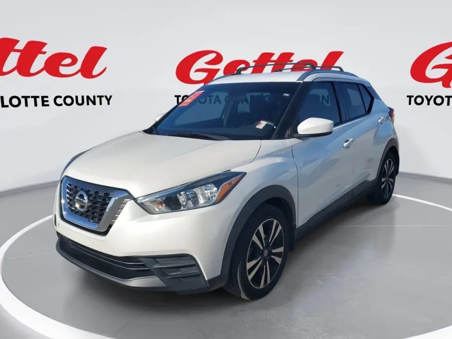 2019 Nissan Kicks SV photo 1