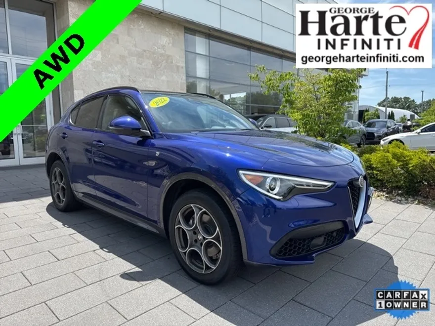 2022 Alfa Romeo Stelvio Ti photo 1
