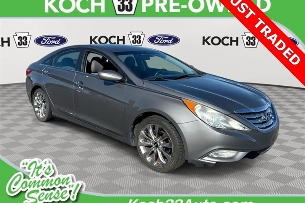 2011 Hyundai Sonata SE photo 1