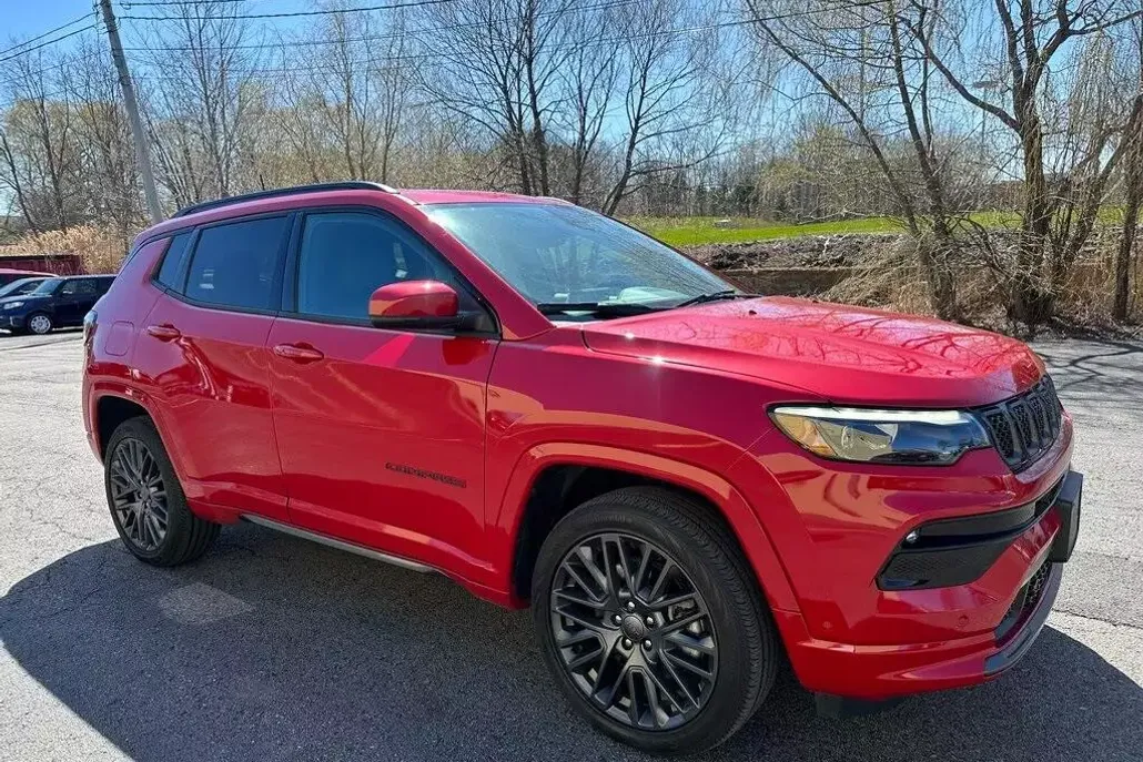 2023 Jeep Compass Red Edition photo 1