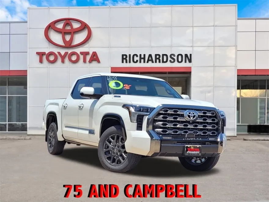 2025 Toyota Tundra Platinum CrewMax photo 1