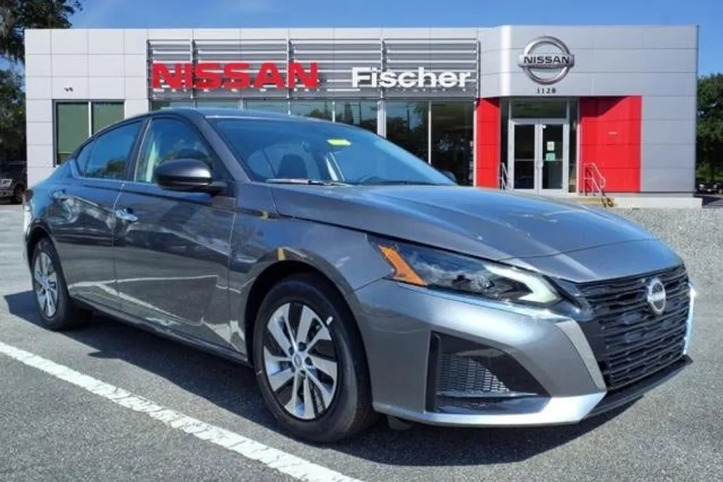 2025 Nissan Altima 2.5 S photo 1
