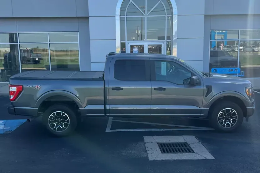 2023 Ford F-150 XL photo 1