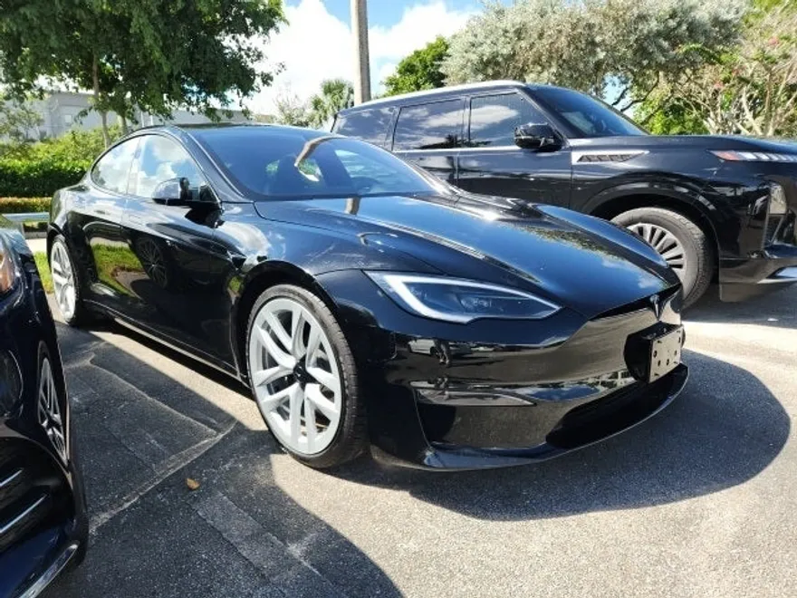 2023 Tesla Model S Standard Range photo 1