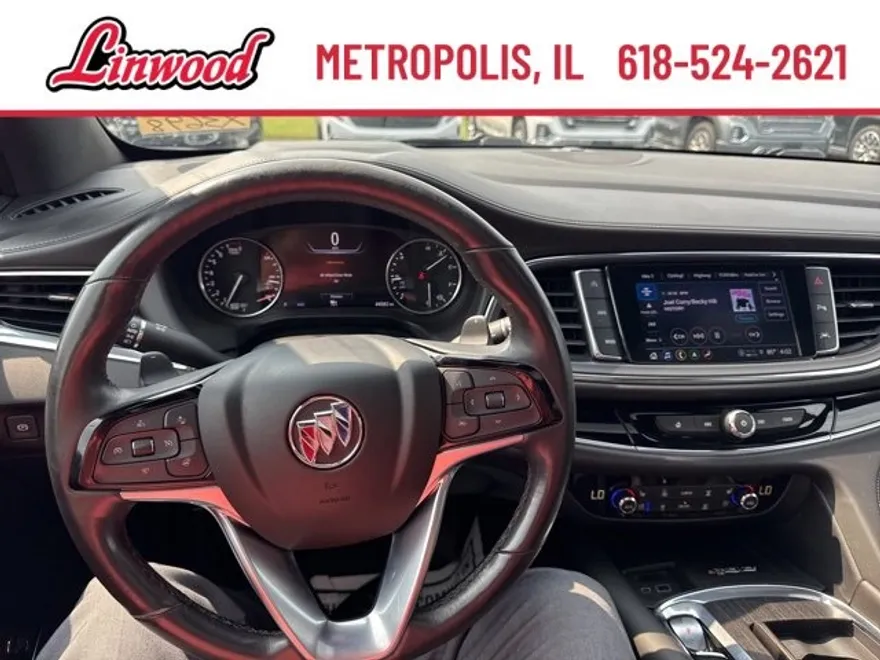 2022 Buick Enclave Avenir photo 2