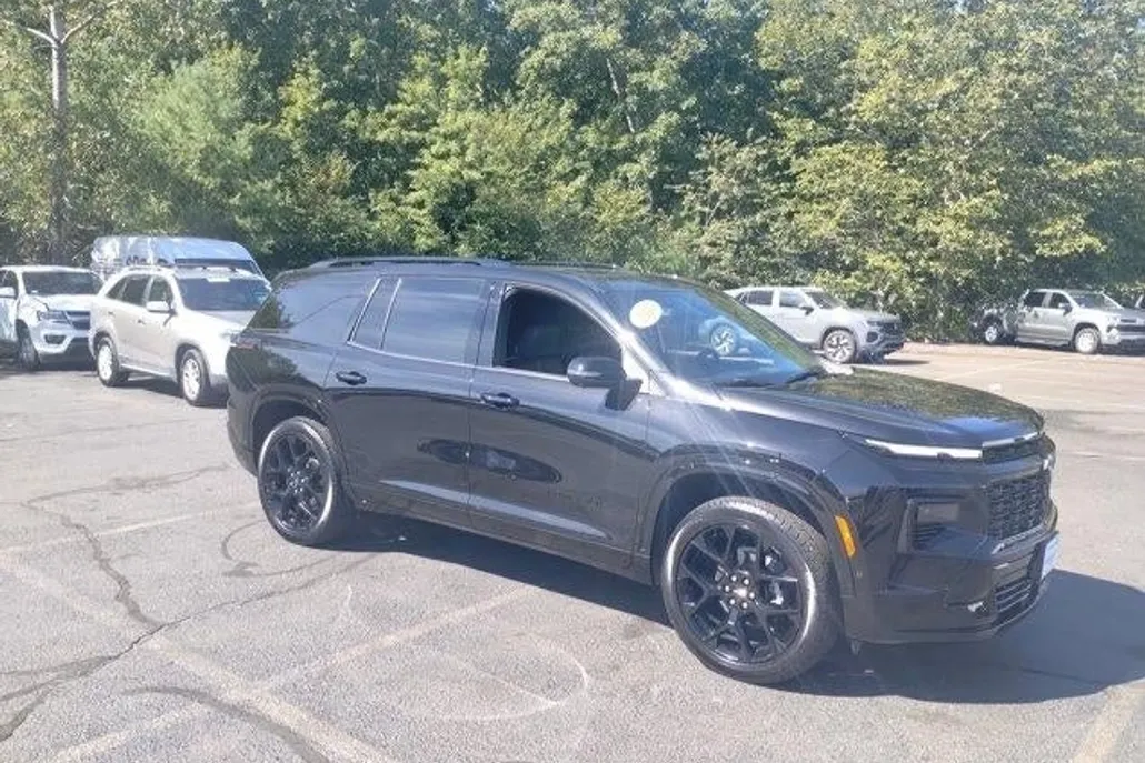 2024 Chevrolet Traverse RS photo 1