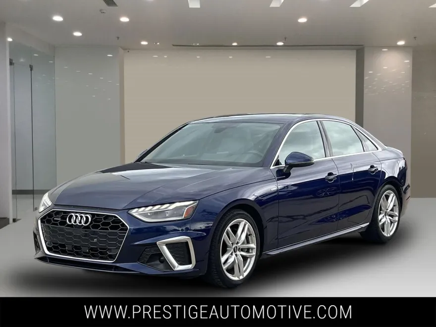 2023 Audi A4 S line Premium Plus 45 TFSI Quattro photo 1
