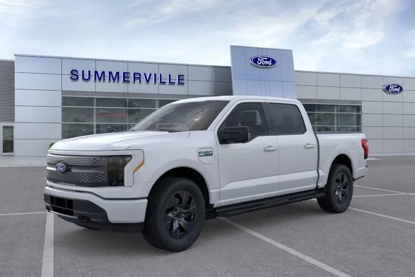 2025 Ford F-150 Lightning photo 1