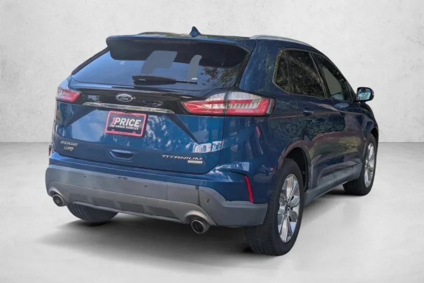 2020 Ford Edge Titanium photo 1