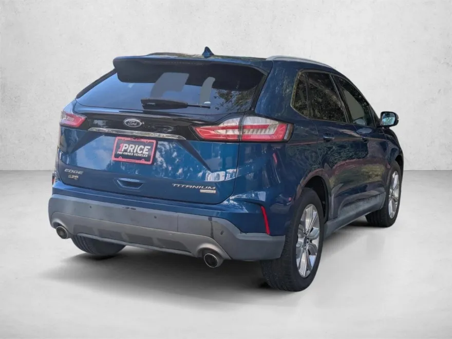 2020 Ford Edge Titanium photo 1