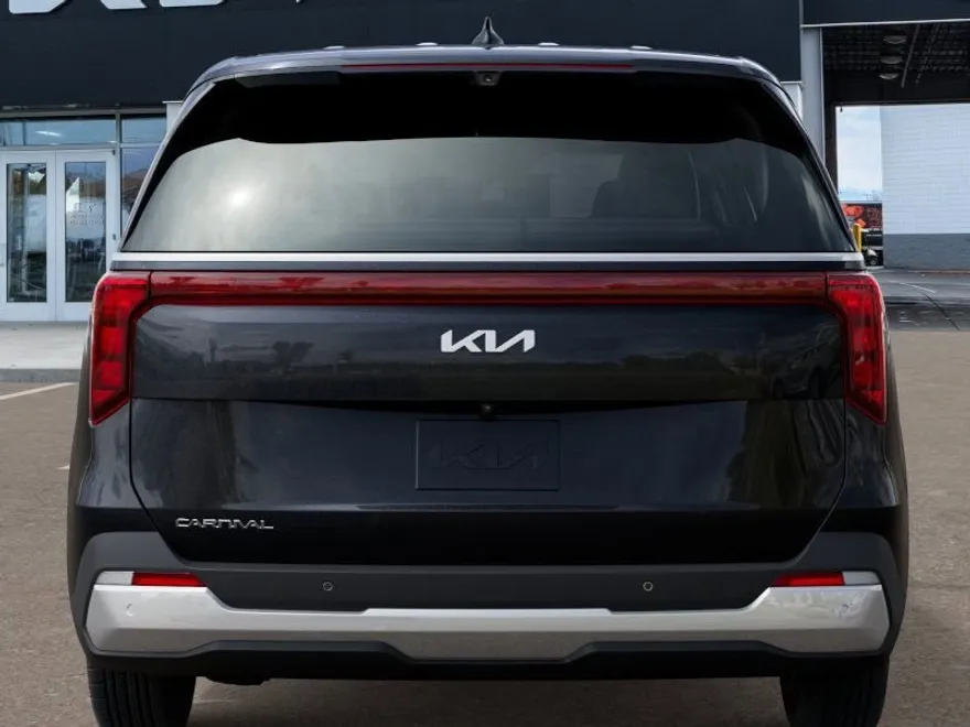 2026 Kia Carnival LXS photo 1