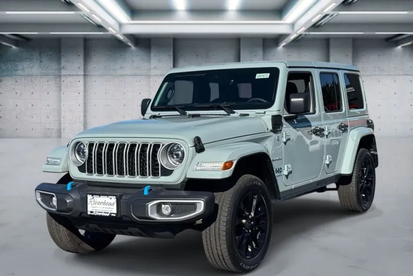 2024 Jeep Wrangler 4xe Sahara photo 1