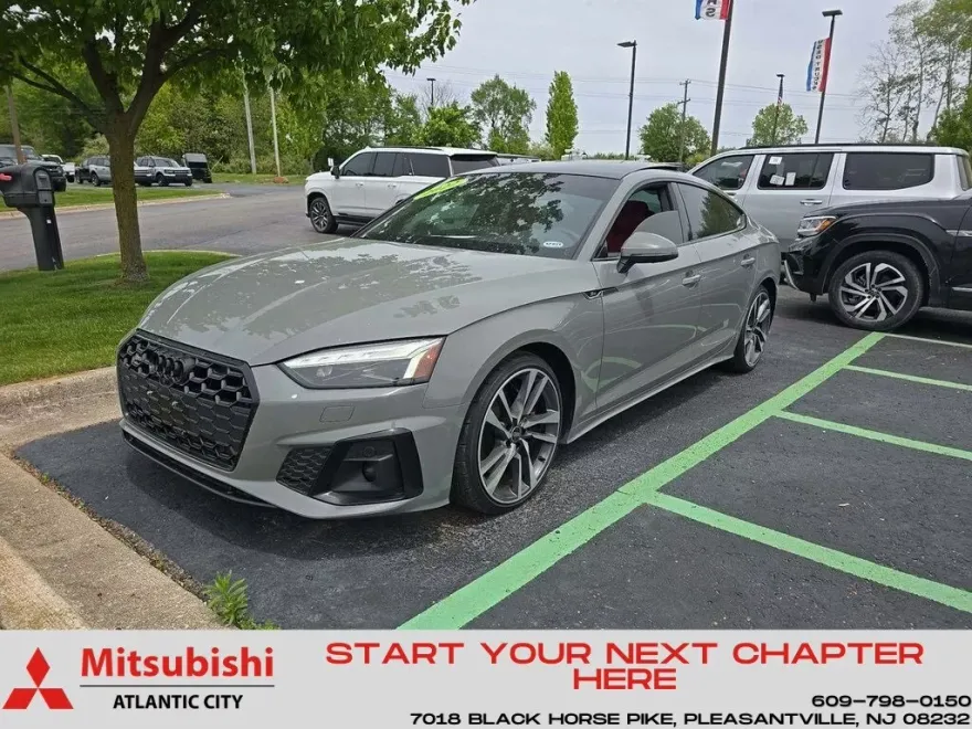 2022 Audi S5 Prestige photo 1