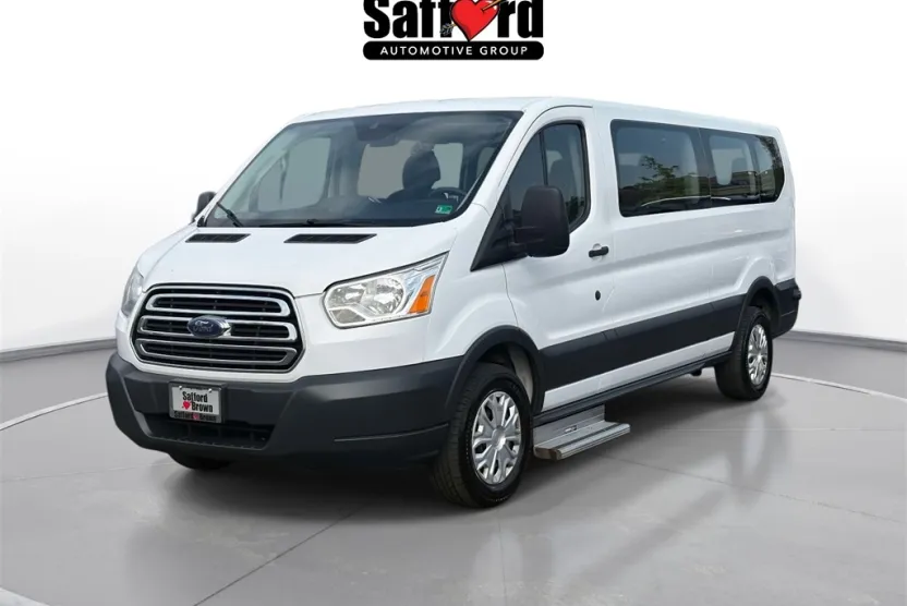 2017 Ford Transit photo 1