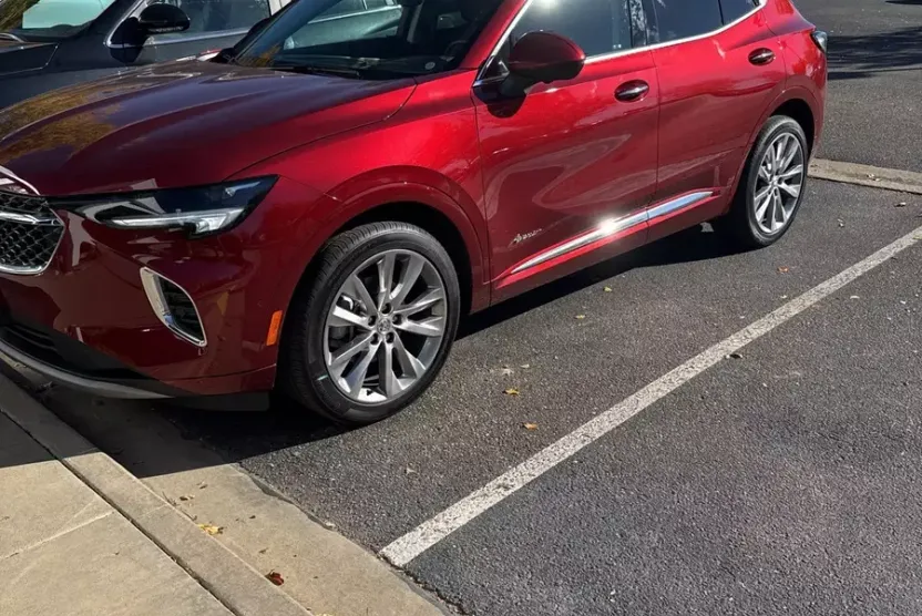 2023 Buick Envision Avenir photo 1