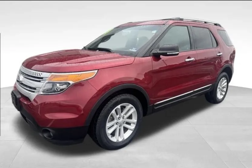 2014 Ford Explorer XLT photo 1