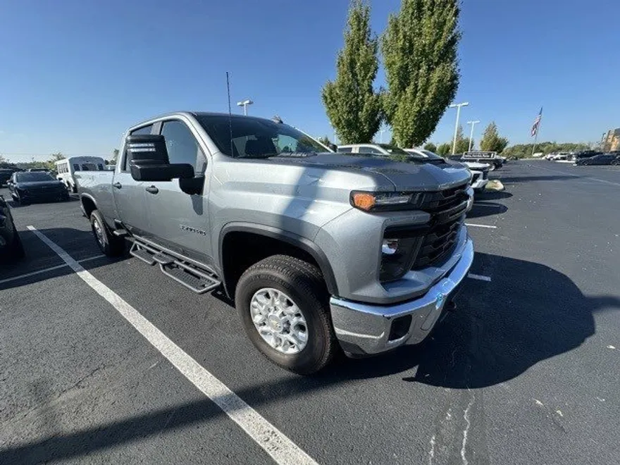 2024 Chevrolet Silverado 3500HD Work Truck photo 1