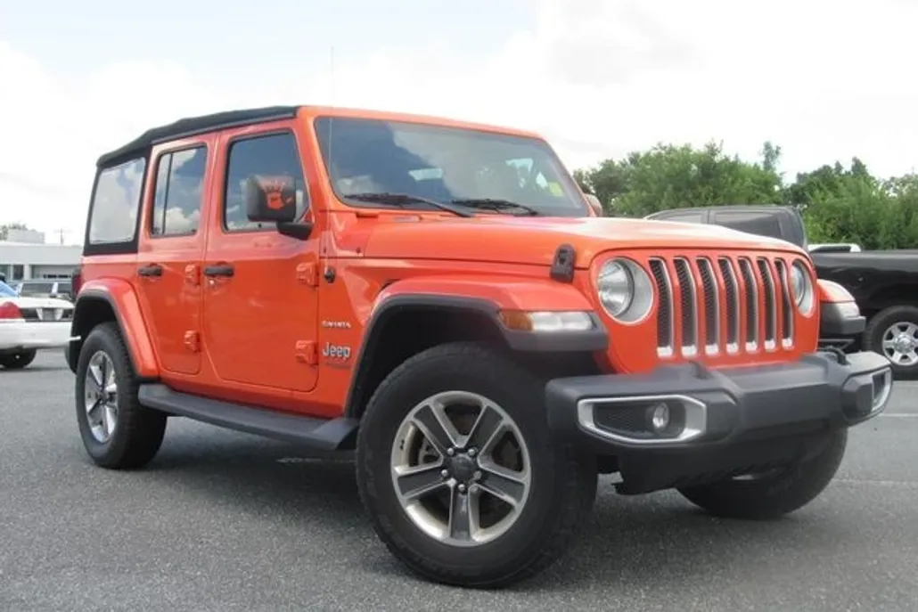 2019 Jeep Wrangler Unlimited Sahara photo 1