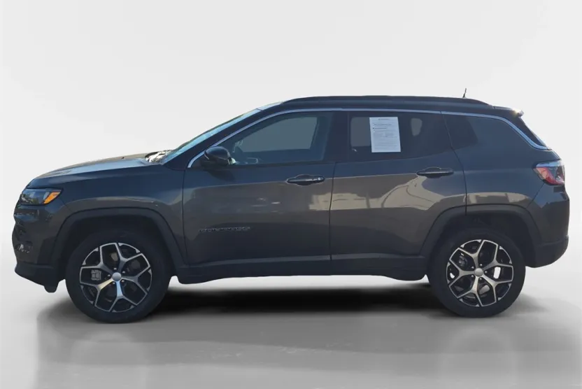 2024 Jeep Compass Limited photo 1