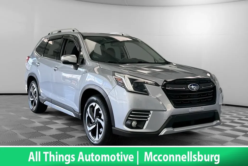 2022 Subaru Forester Touring photo 1