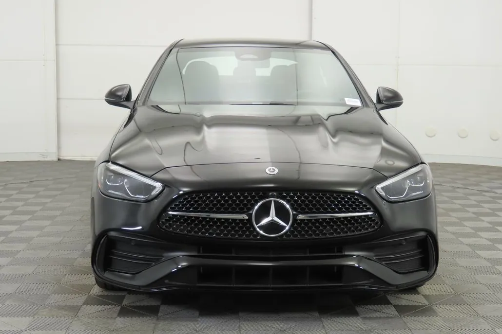 2025 Mercedes Benz C 300 photo 1