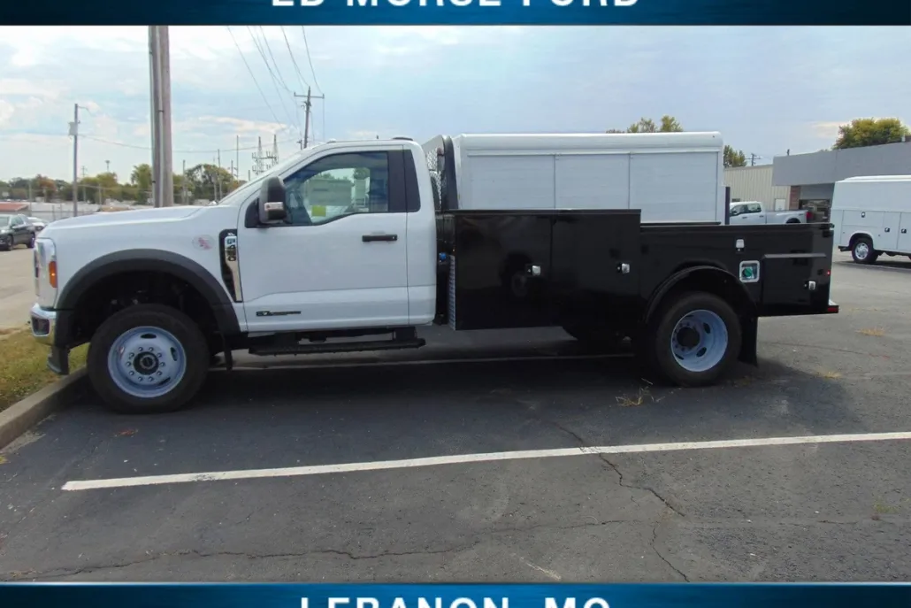 2024 Ford F-450 XL photo 1