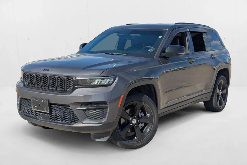 2024 Jeep Grand Cherokee Altitude photo 1