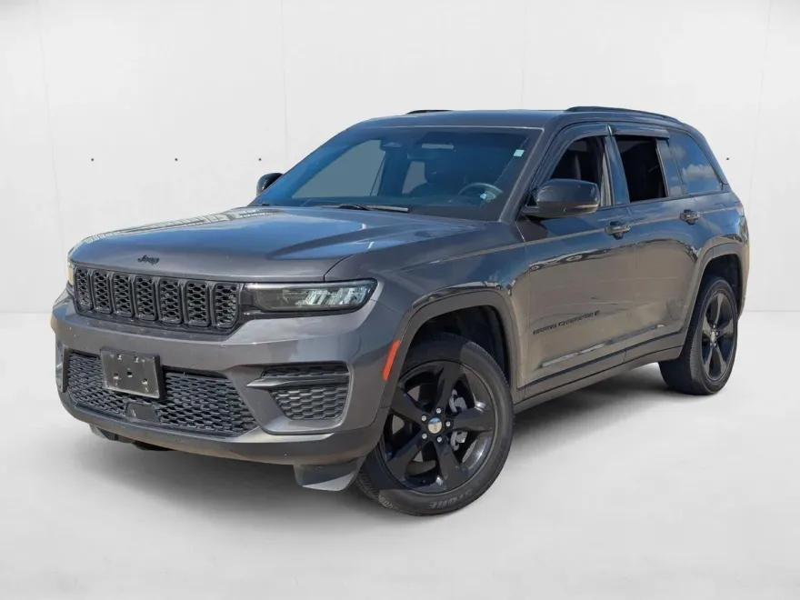 2024 Jeep Grand Cherokee Altitude photo 1