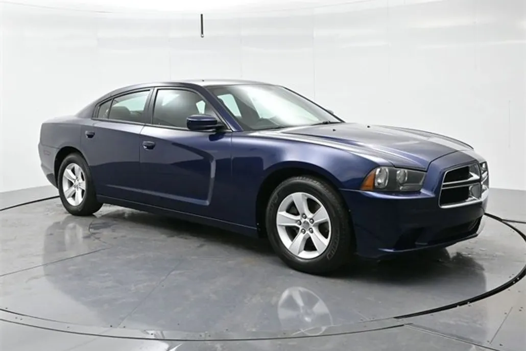2014 Dodge Charger SE photo 1