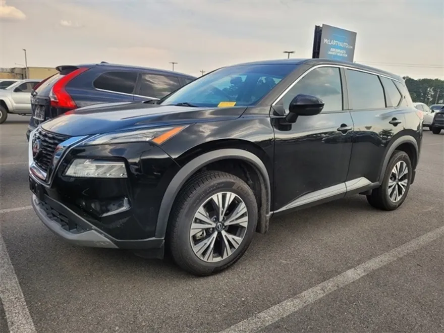 2022 Nissan Rogue SV photo 1