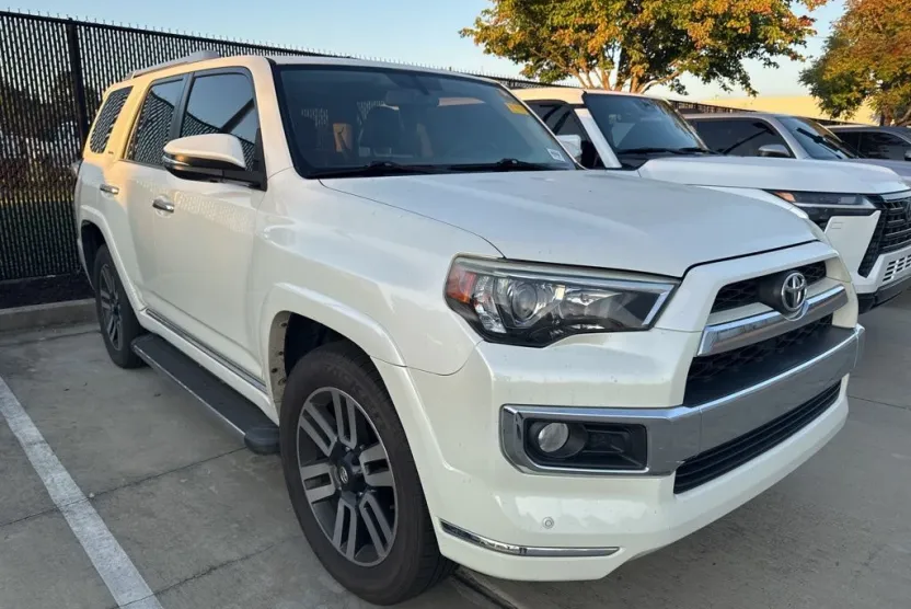 2014 Toyota 4Runner Limited photo 1