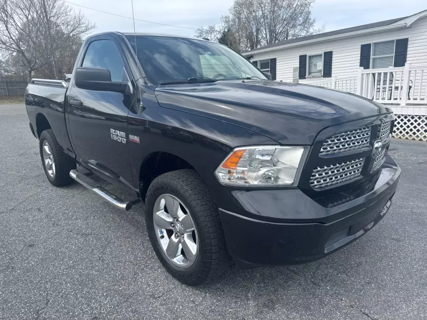 2016 Ram 1500 Tradesman photo 1
