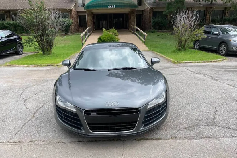 2009 Audi R8 Quattro Coupe photo 1