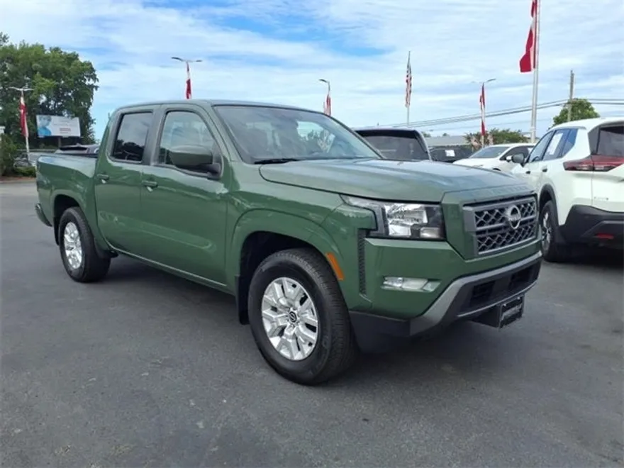 2024 Nissan Frontier SV photo 1