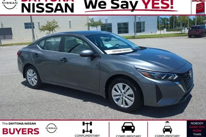 2025 Nissan Sentra S photo 1