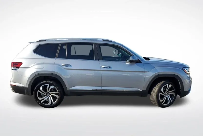 2023 Volkswagen Atlas V6 SEL photo 1