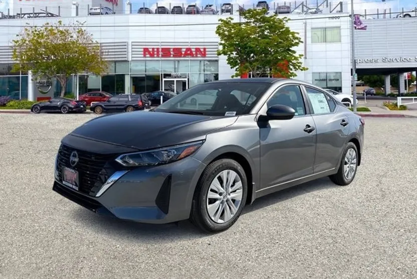 2025 Nissan Sentra S photo 1