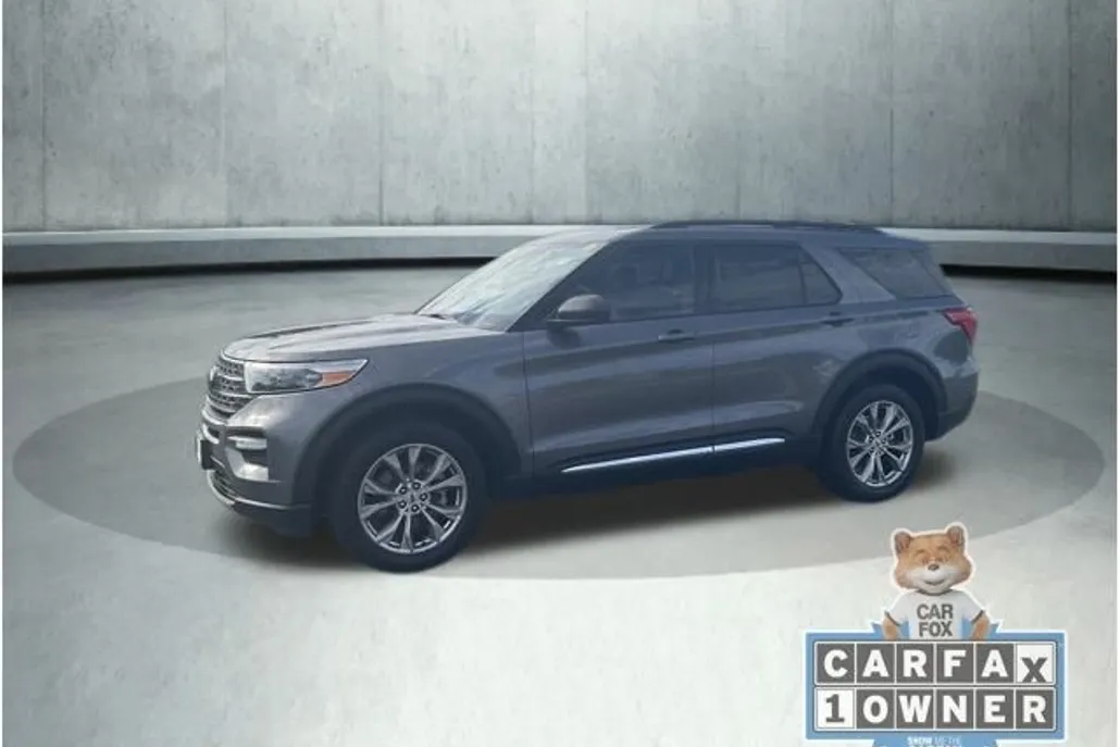 2022 Ford Explorer XLT photo 1