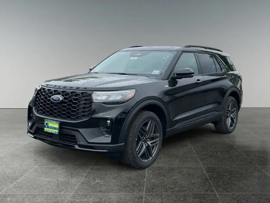 2025 Ford Explorer ST-Line photo 1